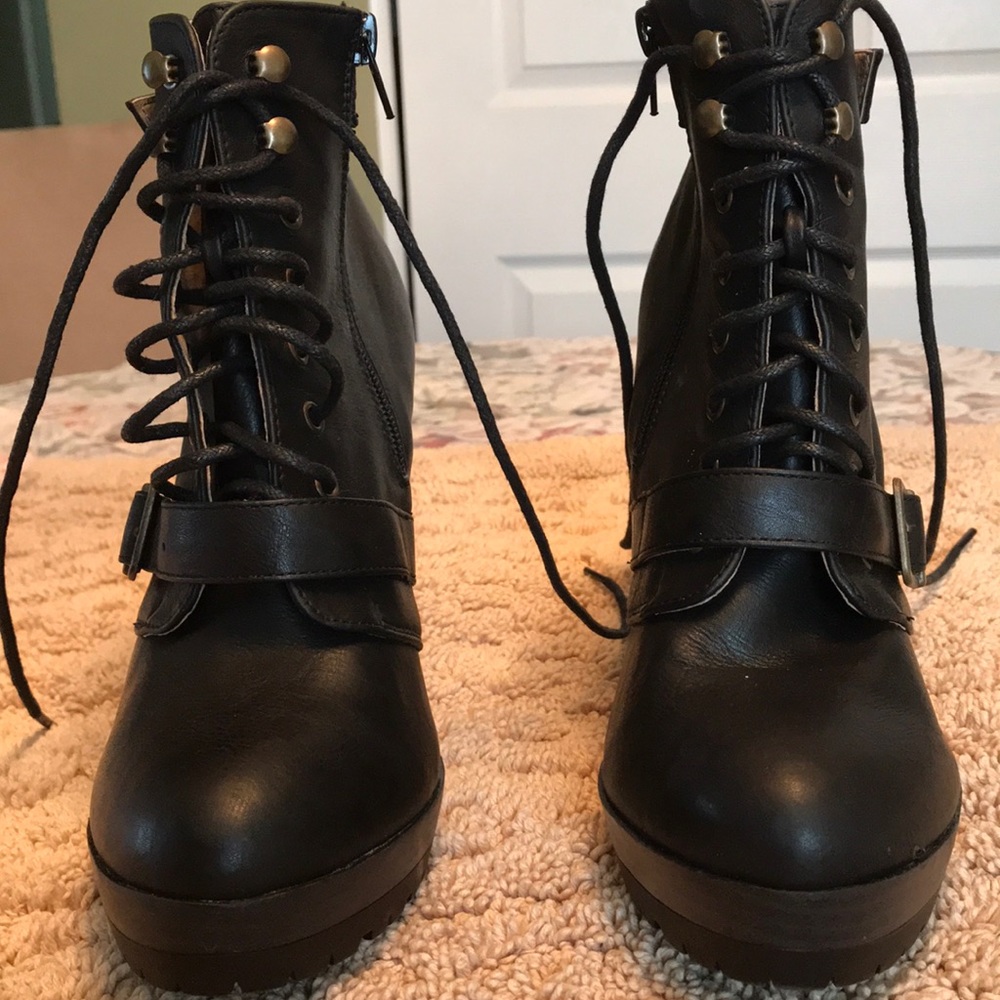 Ankle Platform boots